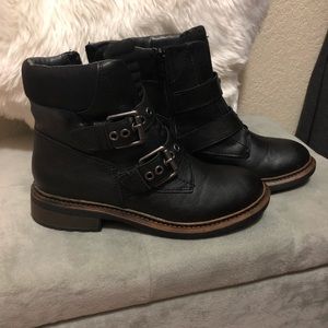 White Mountain Booties